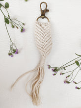 Load image into Gallery viewer, Braided Keychain
