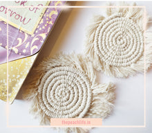 Load image into Gallery viewer, Macrame Coasters- Round (Set of 4)