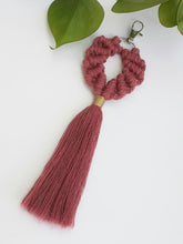 Load image into Gallery viewer, Macrame Shell Bag Charm