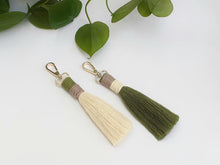 Load image into Gallery viewer, Macrame Key Tag - Tassel
